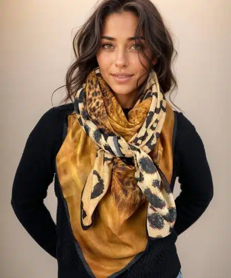 Foulard 140x140 - Félins