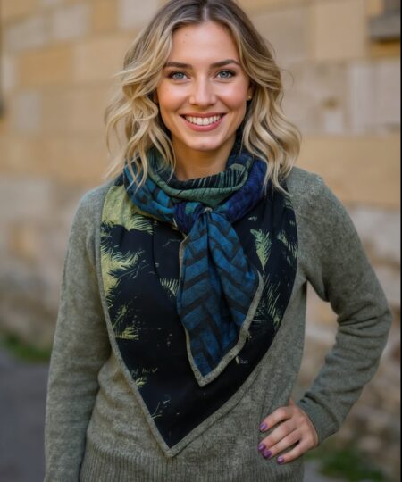 Alternative view of Echarpe 140x140 - Nuit émeraude